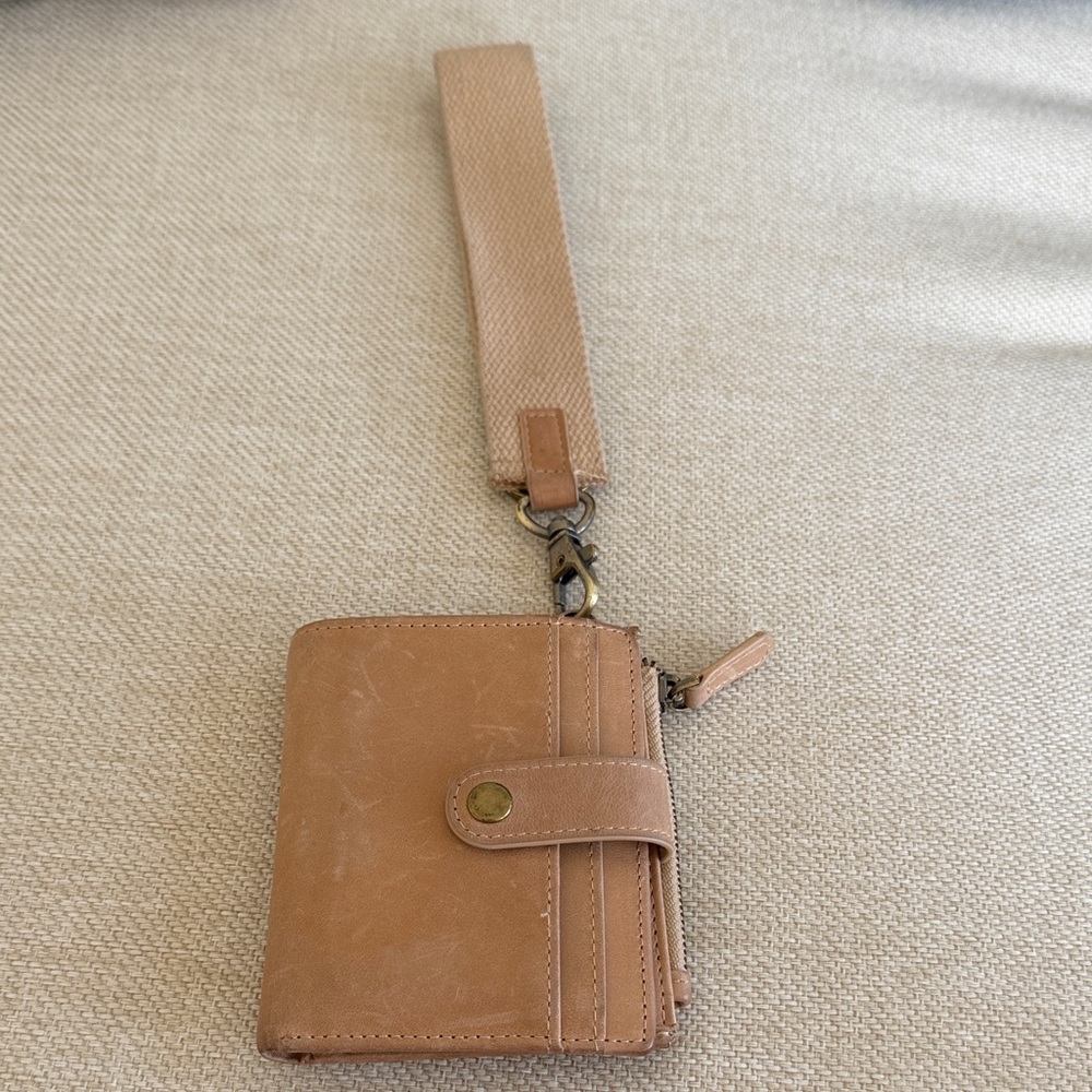Andar Lo Tan Wallet with Strap